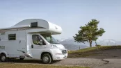 Location camping-car aménagé pour 6 personnes à Forel (VD) en Suisse Romande