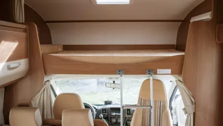 Location camping-car aménagé pour 6 personnes à Forel (VD) en Suisse Romande