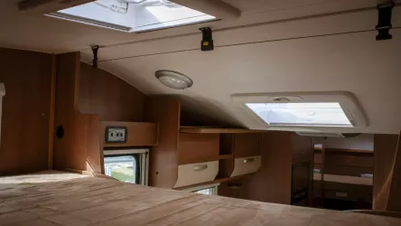 Location camping-car aménagé pour 6 personnes à Forel (VD) en Suisse Romande