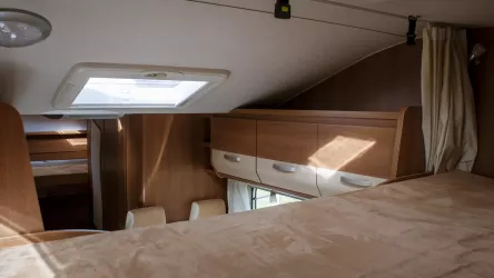 Location camping-car aménagé pour 6 personnes à Forel (VD) en Suisse Romande